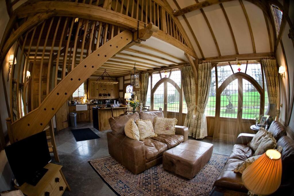 Ebony Cottage Tenbury Bagian luar foto